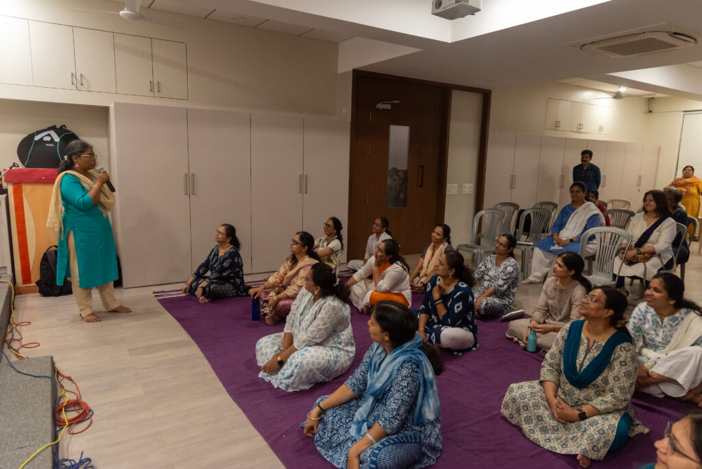 Mrs. Anjali Kulkarni, the Principal of Dr. Kalmadi Shamarao High School Ganesh Nagar, Kothrud Pune addressing faculty after the Handpan Echoes live instrumental music session.